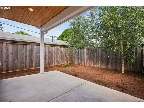 6517 SE Woodstock Boulevard Portland OR 97206