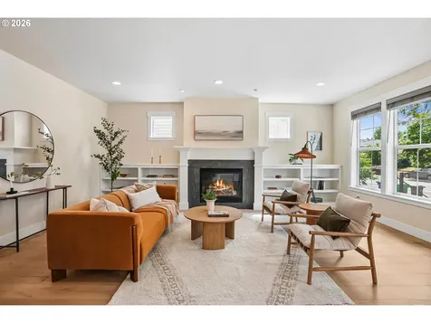 6517 SE Woodstock Boulevard Portland OR 97206