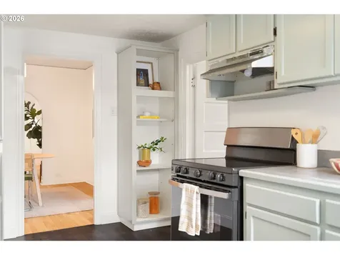 8306 SE Taylor Court Portland OR 97216