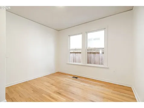 8306 SE Taylor Court Portland OR 97216
