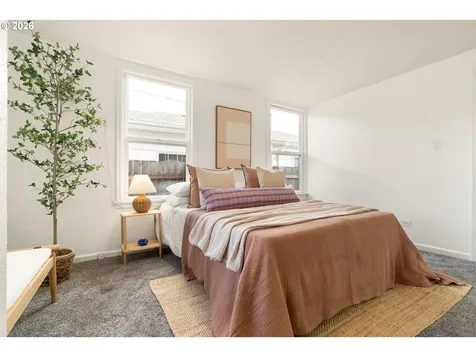8306 SE Taylor Court Portland OR 97216