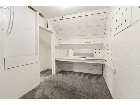 8306 SE Taylor Court Portland OR 97216