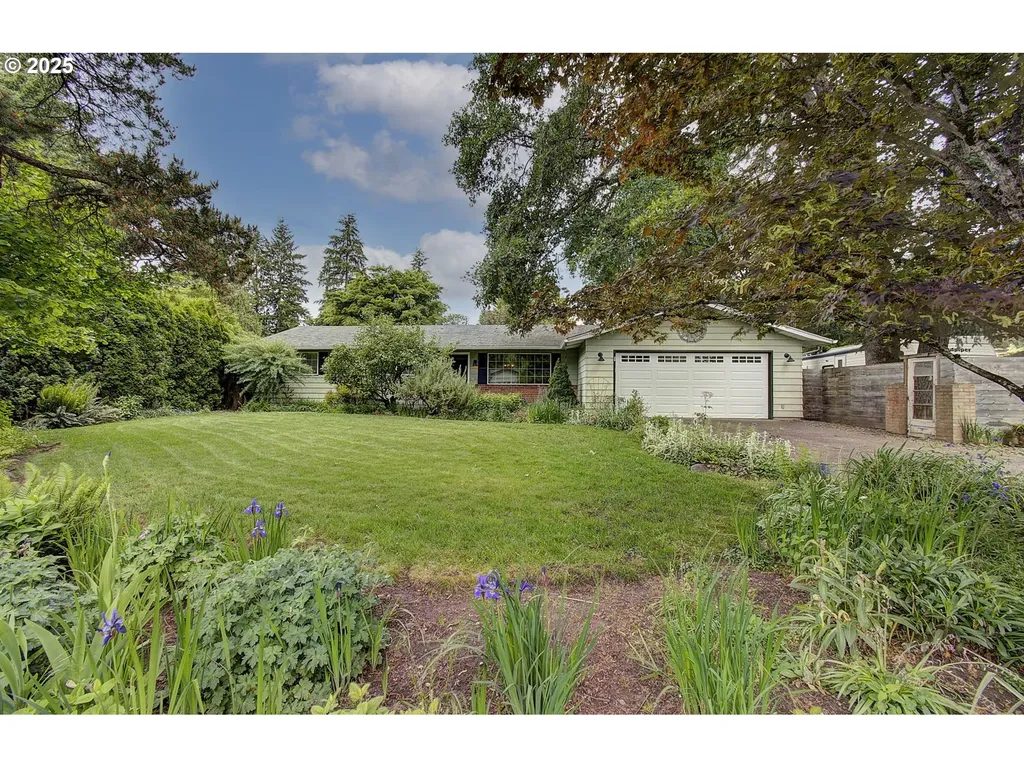 10020 NE Oakhurst Drive Vancouver WA 98662