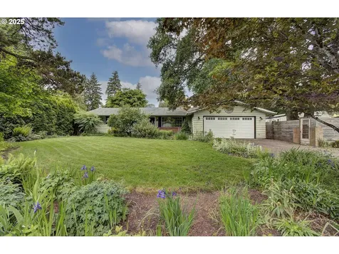 10020 NE Oakhurst Drive Vancouver WA 98662
