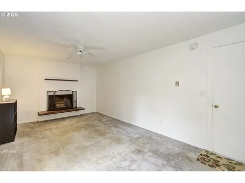 10020 NE Oakhurst Drive Vancouver WA 98662