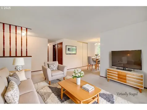 10020 NE Oakhurst Drive Vancouver WA 98662