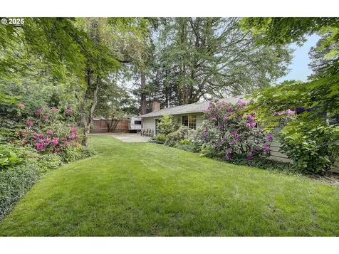 10020 NE Oakhurst Drive Vancouver WA 98662