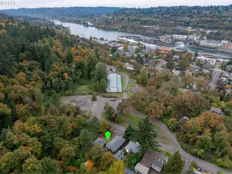 114 S John Adams Street Oregon City OR 97045