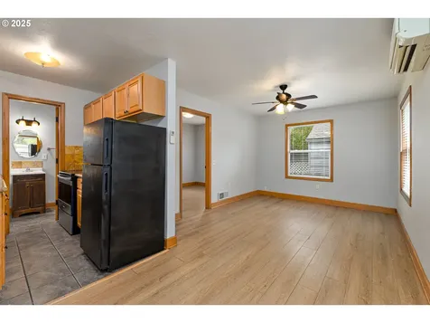 114 S John Adams Street Oregon City OR 97045