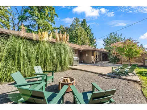115 Ash Street Lake Oswego OR 97034