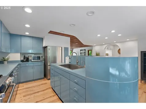 115 Ash Street Lake Oswego OR 97034