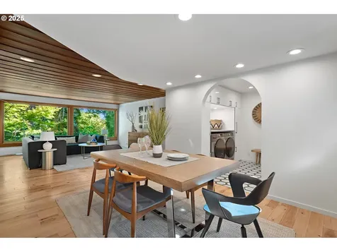 115 Ash Street Lake Oswego OR 97034