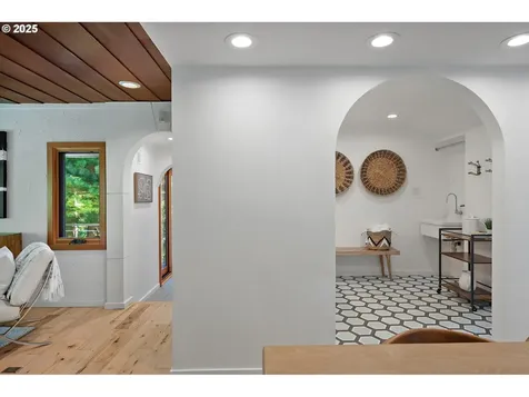115 Ash Street Lake Oswego OR 97034