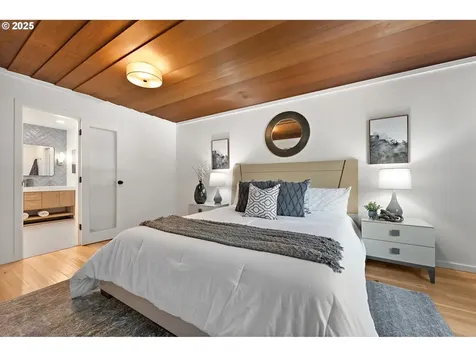 115 Ash Street Lake Oswego OR 97034