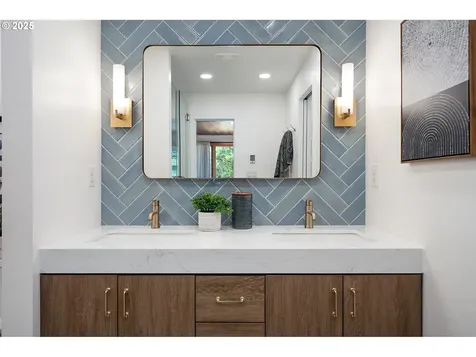 115 Ash Street Lake Oswego OR 97034