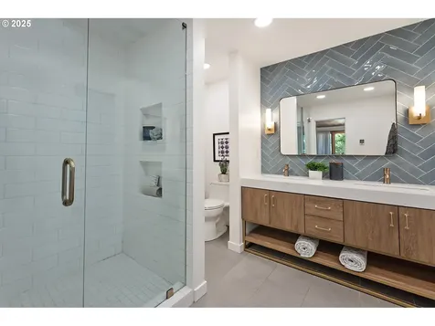 115 Ash Street Lake Oswego OR 97034