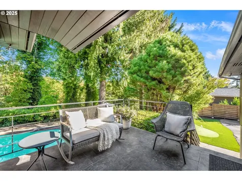 115 Ash Street Lake Oswego OR 97034