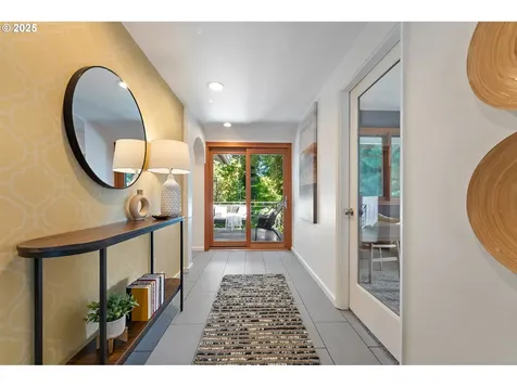 115 Ash Street Lake Oswego OR 97034