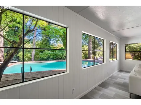 115 Ash Street Lake Oswego OR 97034