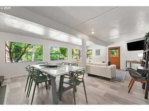 115 Ash Street Lake Oswego OR 97034