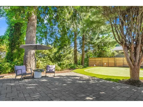 115 Ash Street Lake Oswego OR 97034