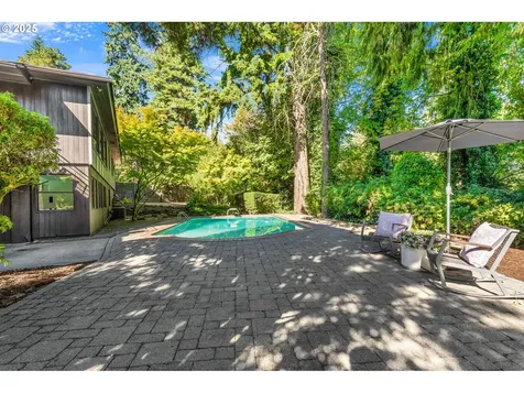 115 Ash Street Lake Oswego OR 97034