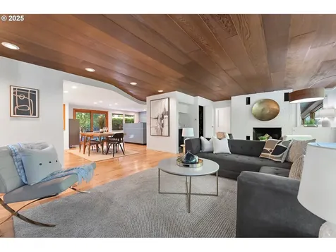 115 Ash Street Lake Oswego OR 97034