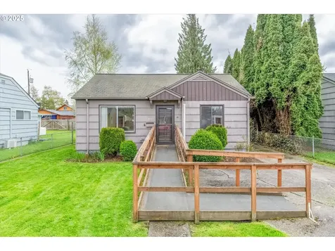 3143 Fir Street Longview WA 98632