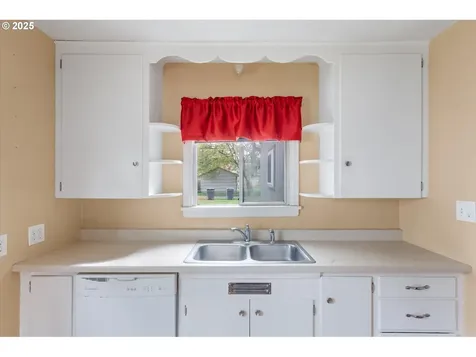 3143 Fir Street Longview WA 98632