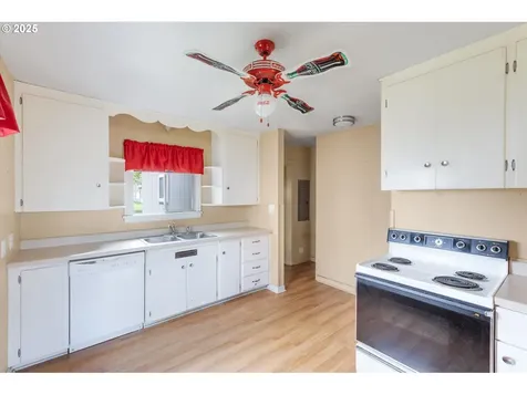 3143 Fir Street Longview WA 98632
