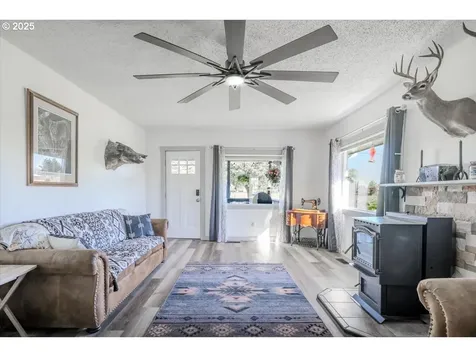 8668 Stayton Road SE Turner OR 97392