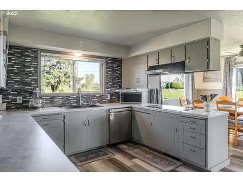 8668 Stayton Road SE Turner OR 97392