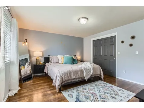 8905 NE 72nd Street Vancouver WA 98662
