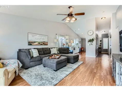 8905 NE 72nd Street Vancouver WA 98662