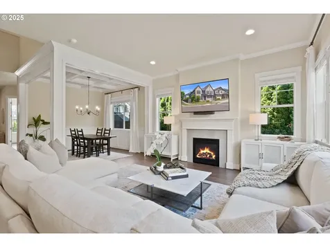 16943 SW Snowdale Street Beaverton OR 97007
