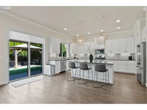 16943 SW Snowdale Street Beaverton OR 97007