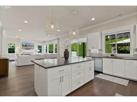 16943 SW Snowdale Street Beaverton OR 97007