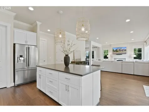 16943 SW Snowdale Street Beaverton OR 97007
