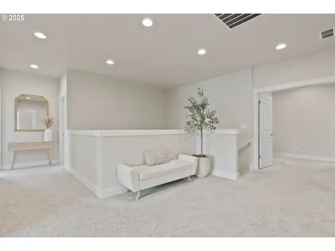 16943 SW Snowdale Street Beaverton OR 97007