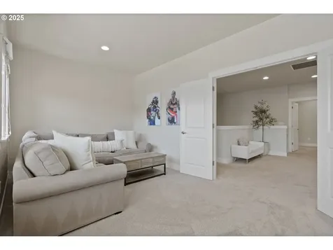 16943 SW Snowdale Street Beaverton OR 97007