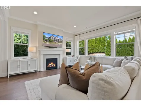 16943 SW Snowdale Street Beaverton OR 97007