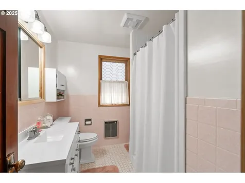 240 SW 3rd Street Pendleton OR 97801