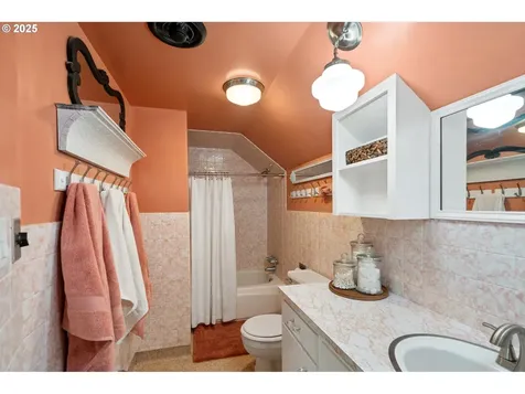 240 SW 3rd Street Pendleton OR 97801