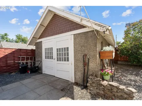 240 SW 3rd Street Pendleton OR 97801