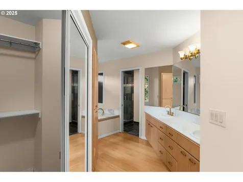 2731 SW 28th Drive Portland OR 97219