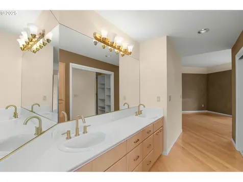 2731 SW 28th Drive Portland OR 97219