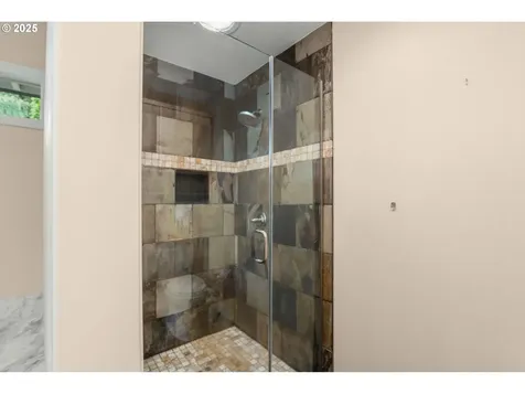2731 SW 28th Drive Portland OR 97219