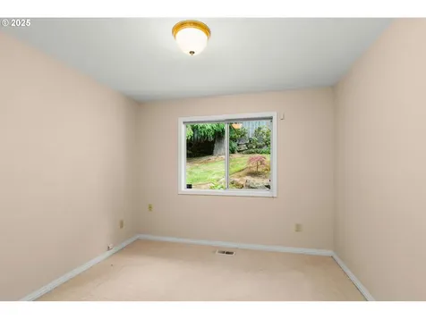 2731 SW 28th Drive Portland OR 97219