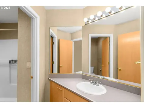 2731 SW 28th Drive Portland OR 97219
