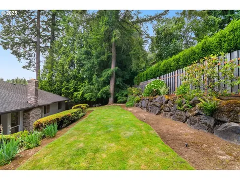 2731 SW 28th Drive Portland OR 97219